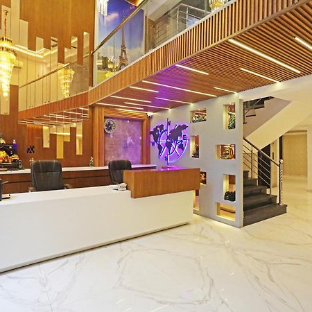 Hotel Mayfair Just A Minute Away From New Delhi Railway Station And Connaught Place מראה חיצוני תמונה