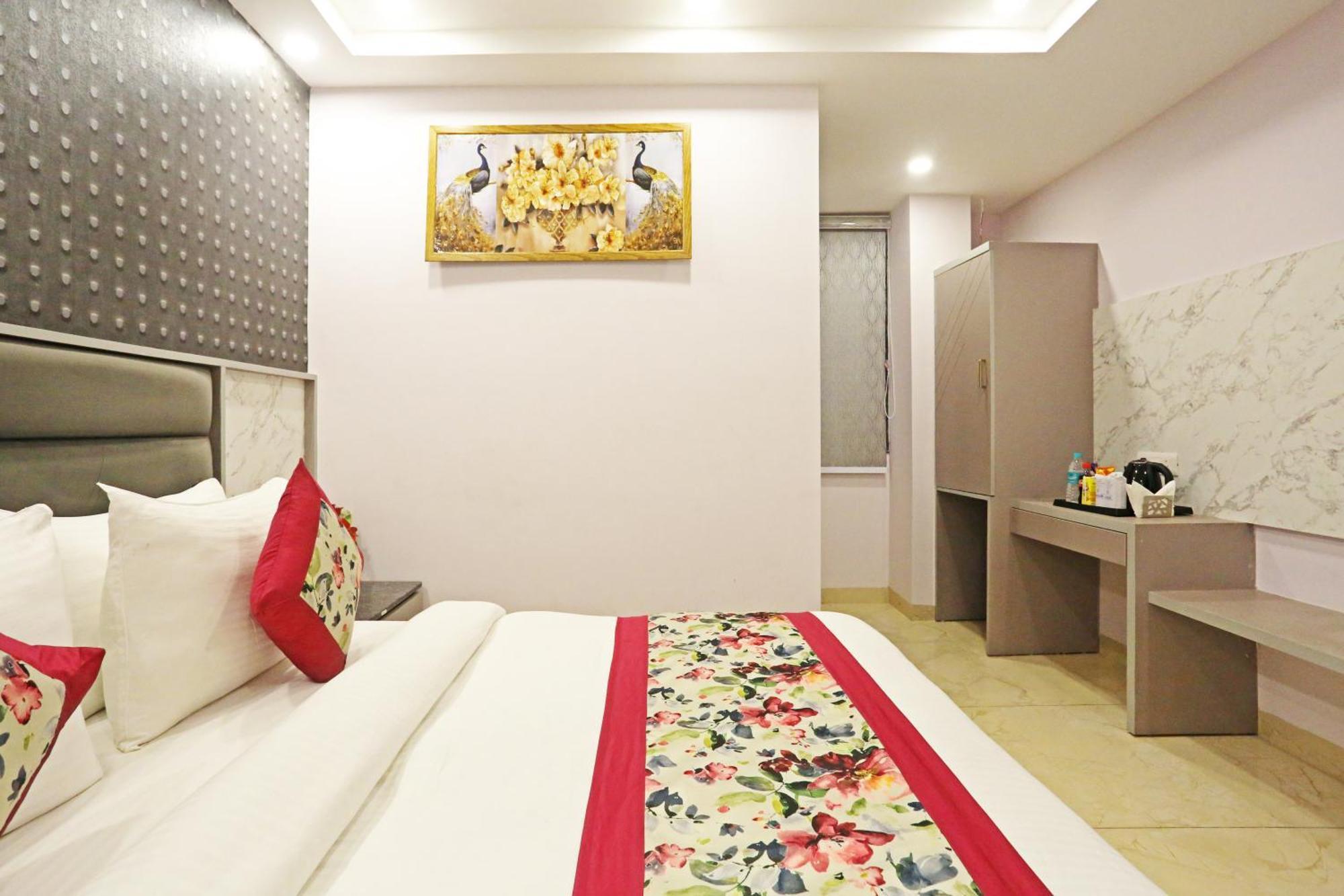 Hotel Mayfair Just A Minute Away From New Delhi Railway Station And Connaught Place מראה חיצוני תמונה